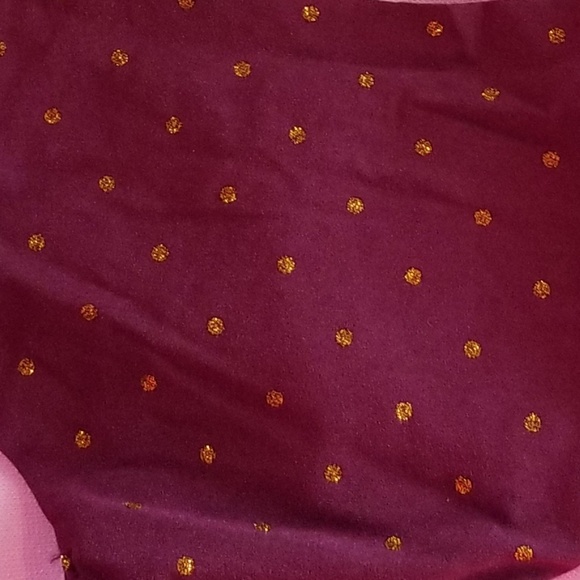 Victoria's Secret Bra w/panty - Picture 4 of 7